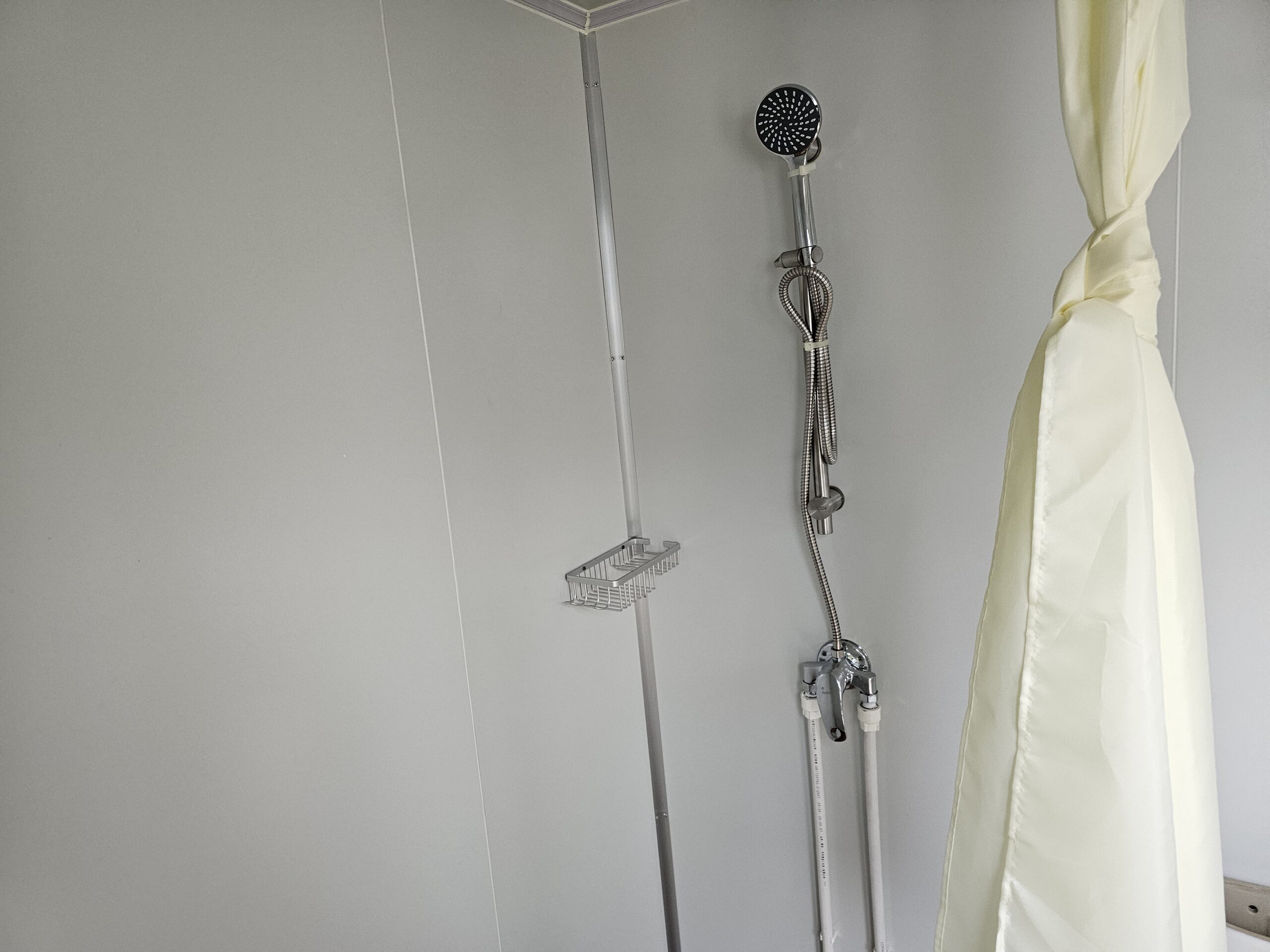 Sanitário Portátil com Chuveiro - Image 7